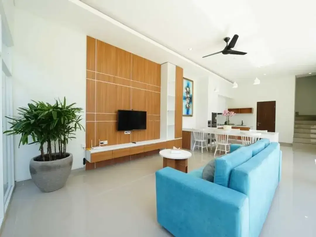 Villa Modern Baru 4 Kamar di Berawa, Canggu - Lokasi Premium - Image 3 of 9