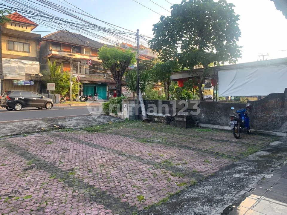 Dijual Ruko Gandeng 2 Unit 3 Lantai Di Area Premium Jalan Utama Gatot Subroto Timur BalI - Image 2 of 4