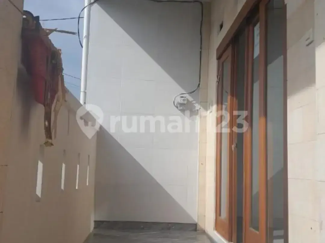 Disewakan Rumah 3 Kamar Tidur Lingkungan Ramah Keluarga - Image 2 of 5