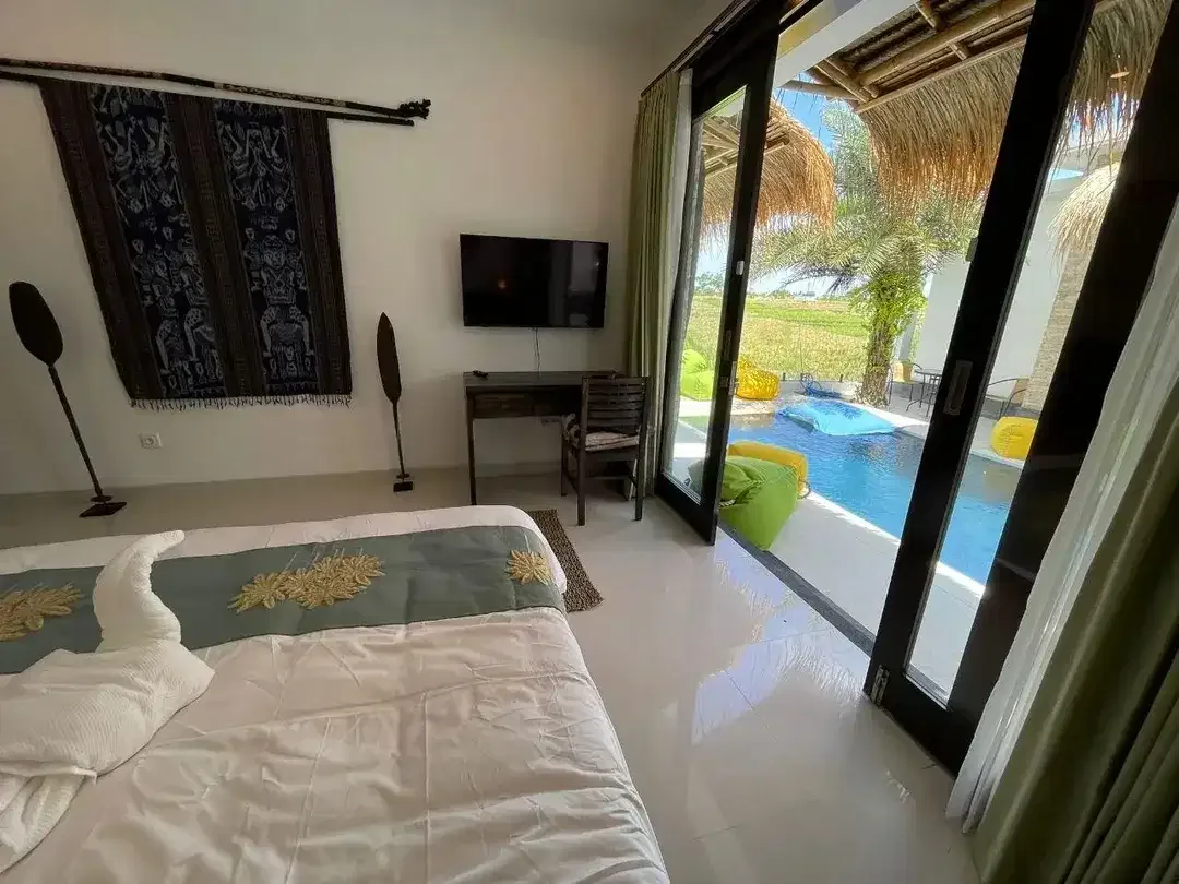 Tanah + Villa 1.275 m² Hoek Yellow Zone Dekat Pantai Lima Canggu - Image 2 of 5