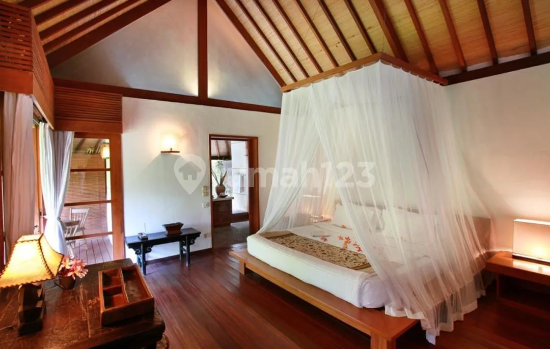 Dijual Cepat Villa Kompleks Freehold di Umalas, Bali - Image 4 of 4