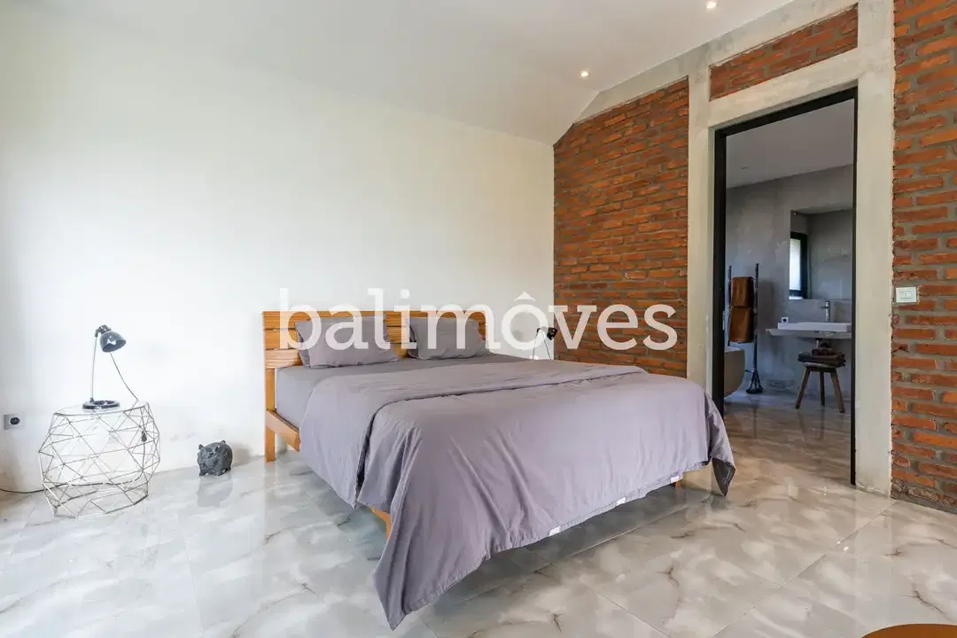 Vila Enam Kamar Tidur Luas Bergaya Industrial di Kemenuh Gianyar - Image 3 of 10