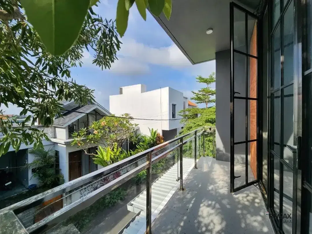 Rumah Eksklusif Full Furnished Dijual, di Kerobokan Kuta Area - Image 9 of 9