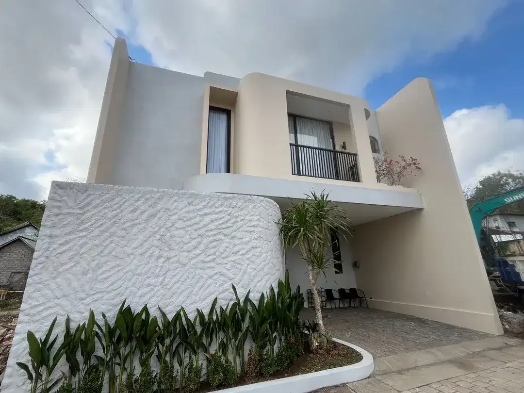 MODERN LIVING WITH MEDITERRANEAN CONCEPT IN JIMBARAN - Image 1 of 10