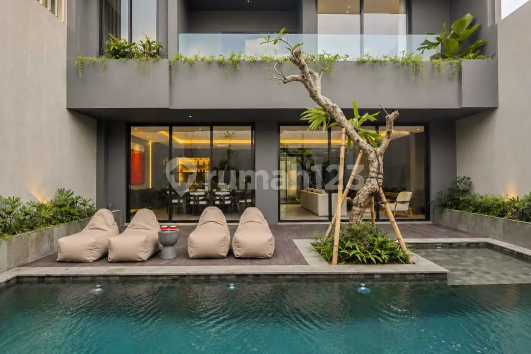 Freehold Villa Mas Ubud Bali 3 Bedrooms - Image 1 of 4