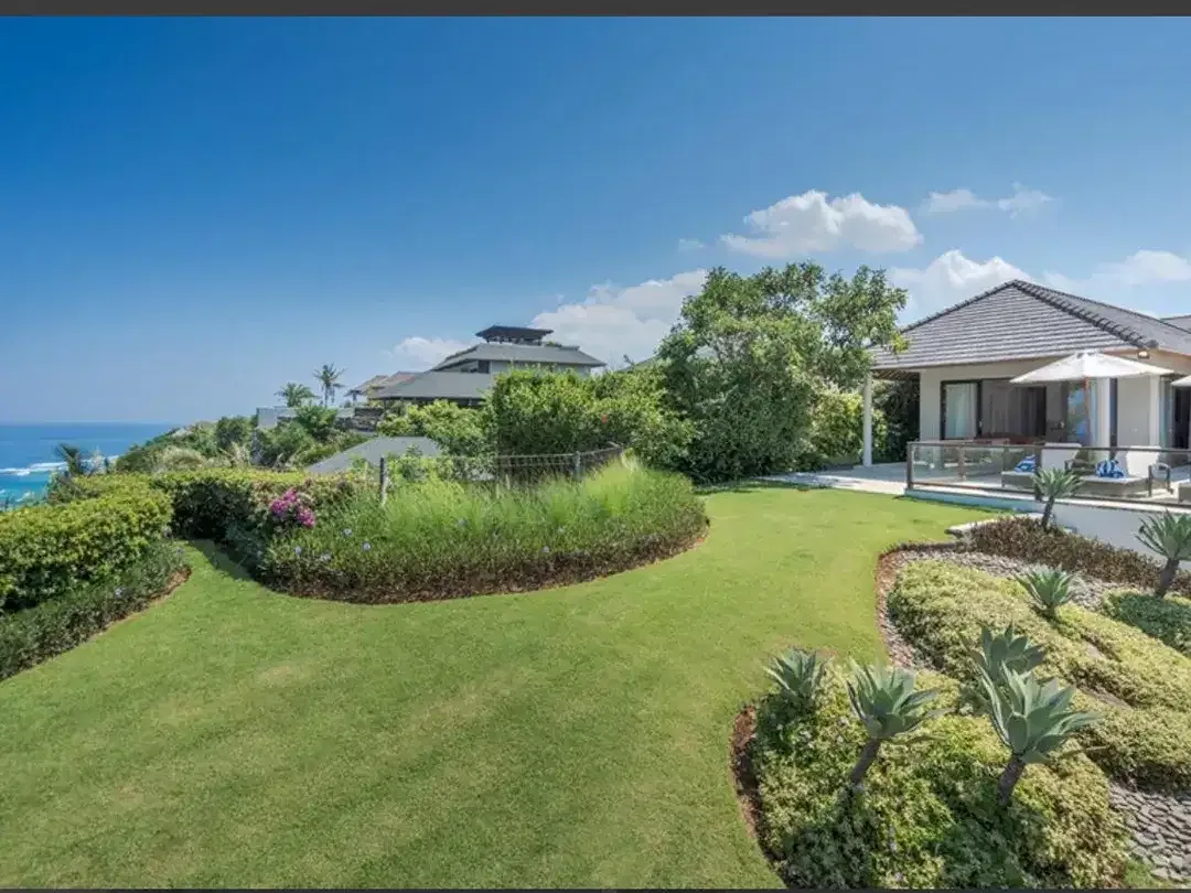 Luxury Cliff Front Villa – Pandawa Beach, Nusa Dua - Image 5 of 10