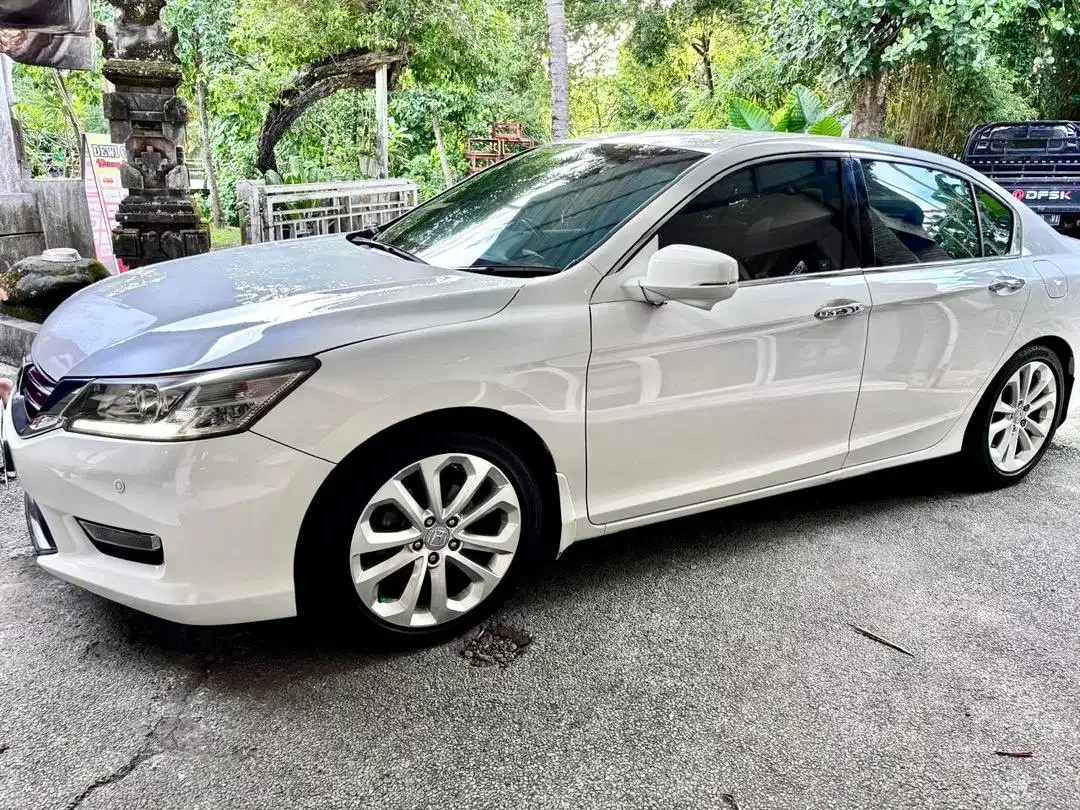 Honda accord vtil 2013 - Image 2 of 6