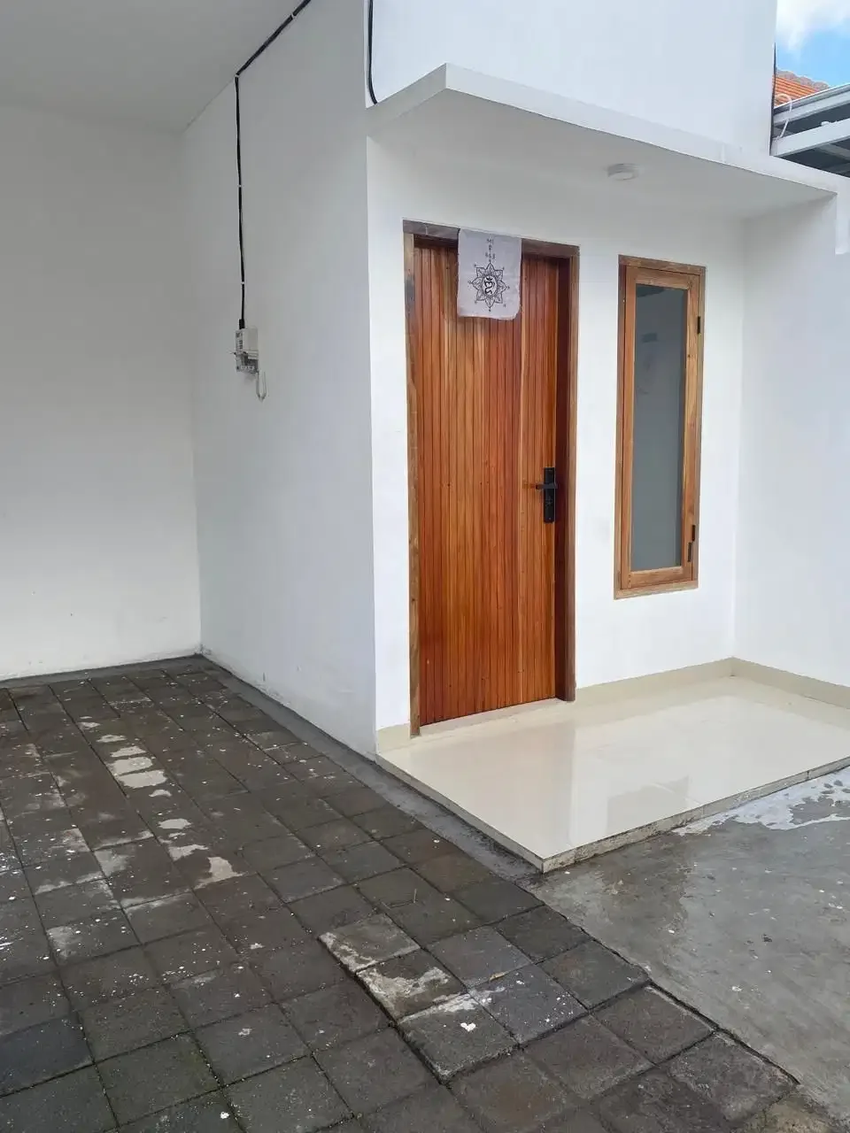 FOR RENT RUMAH BARU 2LT ADA 3 BR LOKASI BAGUS DENPASAR BARAT - Image 9 of 10