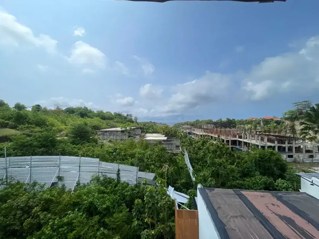Villa Dengan Pemandangan Panorama Pantai Area Ungasan - Image 3 of 10