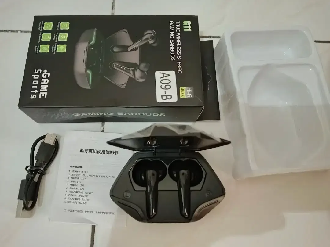60rb BARU-Dijual Murah Headset Bluetooth Smart Digital Wireless TWS - Image 1 of 4