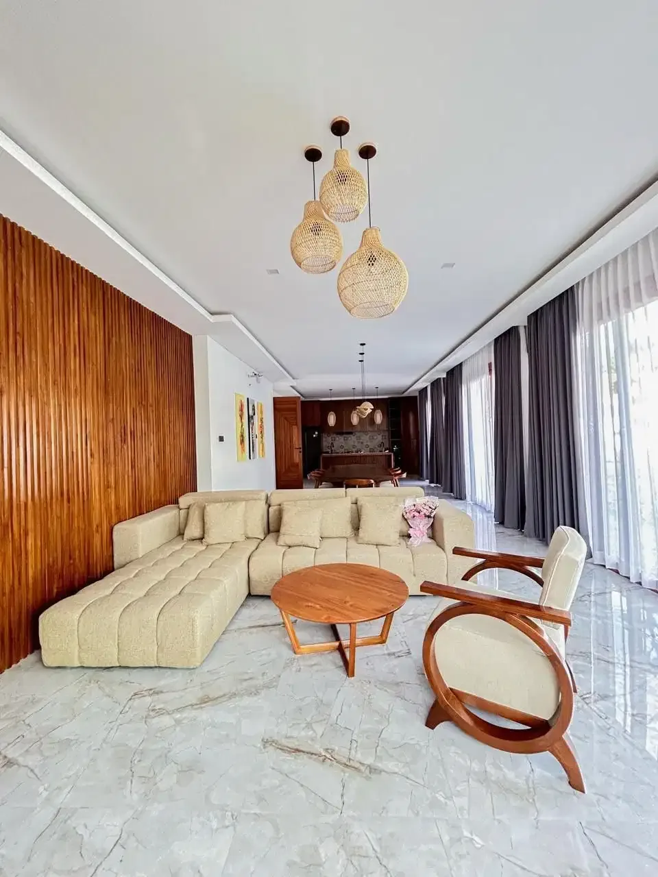Villa Mewah 3 Lantai Full Furnished di Nusa Dua Bali - Image 4 of 10