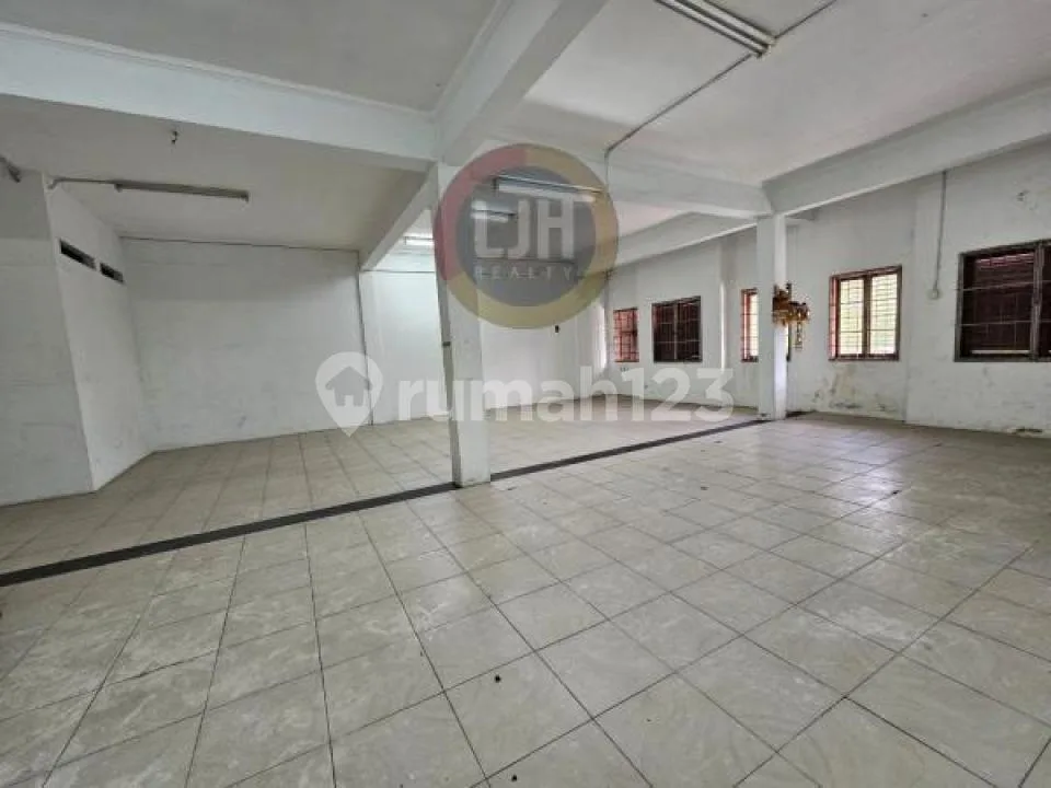 Shophouse for sale at Kuta, strategic location, Close to Ngurah Rai Airport - Image 3 of 4