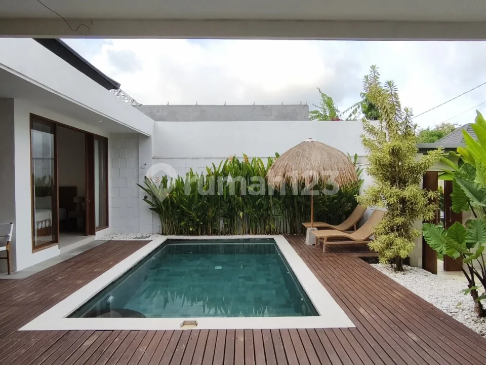 Private Tropical Villa In Uluwatu - Image 1 of 4