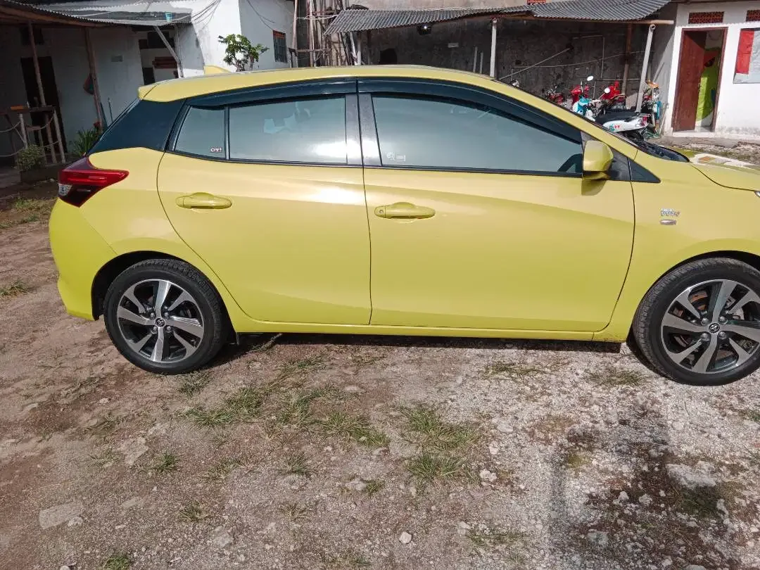 DIJUAL MURAH HARGA PEDAGANG YARIS 1.5 G - Image 3 of 6