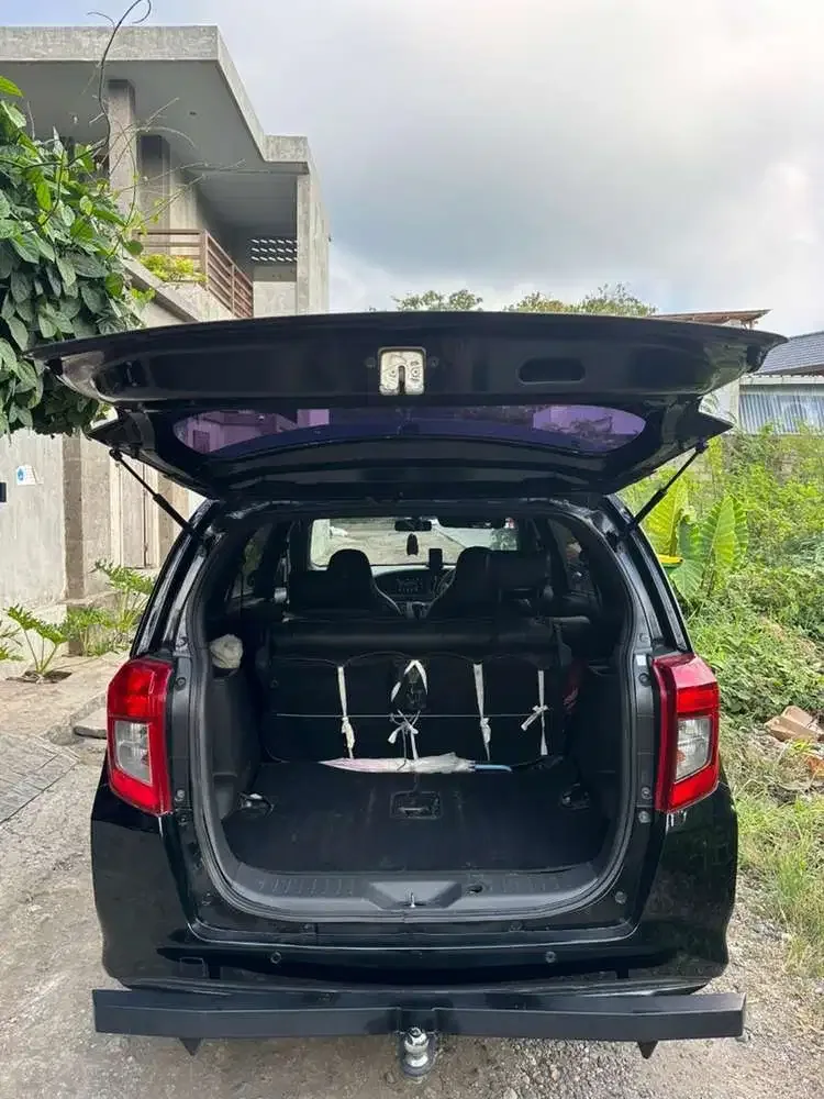 Daihatsu Sigra 2022 Bensin - Image 7 of 10