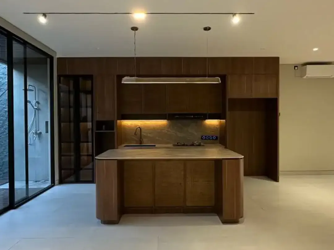 BRAND NEW HOUSE CONTEMPORARY LUXURY DI KARANG SARI PADANGSAMBIAN DENPASAR - Image 4 of 10