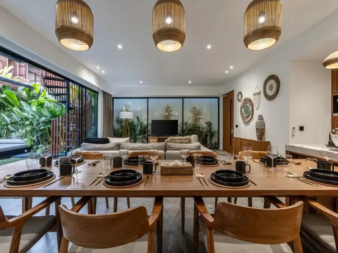 Vila premium hanya 350 m dari pantai di pusat “Golden Mile”! - Image 7 of 10