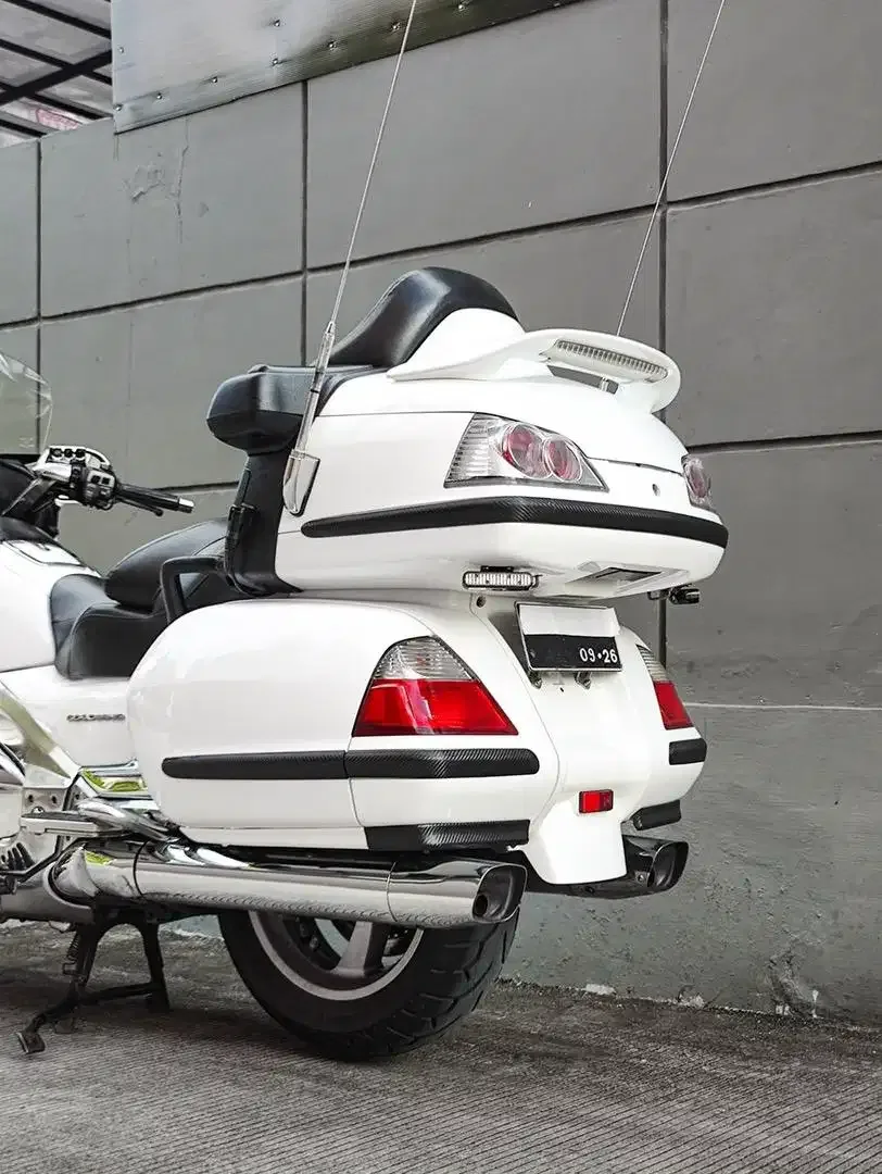 HONDA GOLDWING GL 1800 2011 FULLPAPER SPEC ISTIMEWA GOLD WING TT FP - Image 9 of 10