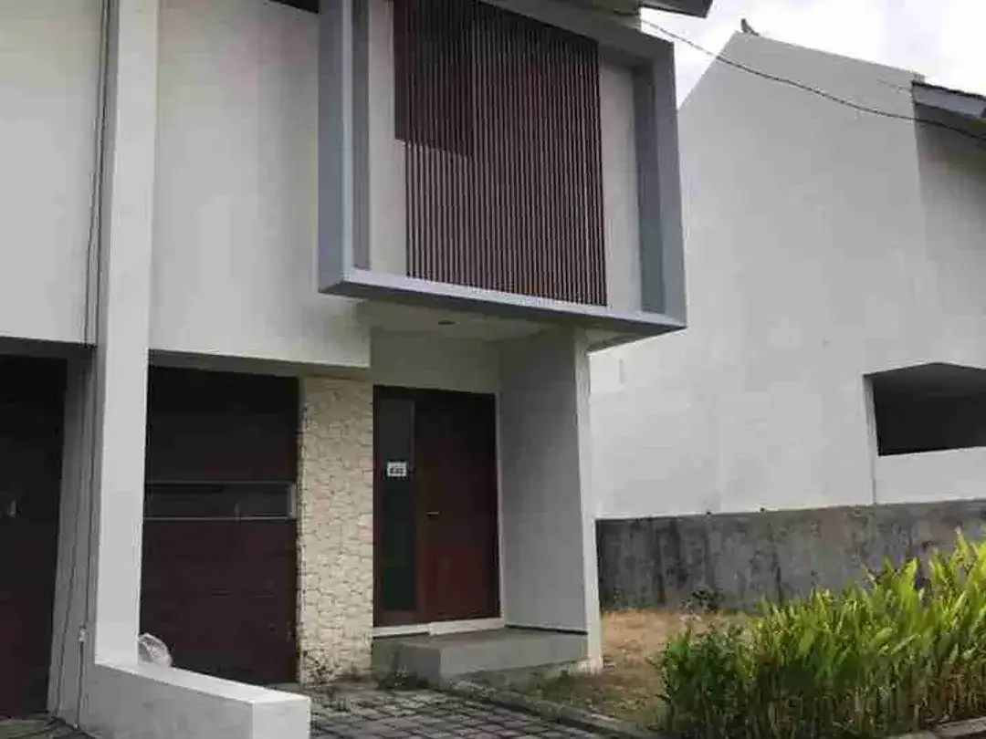 dijual rumah lantai 2 one gate dekat Asian internasional scool taman Rama purigading jimbaran Kuta Selatan Badung Bali - Image 2 of 10