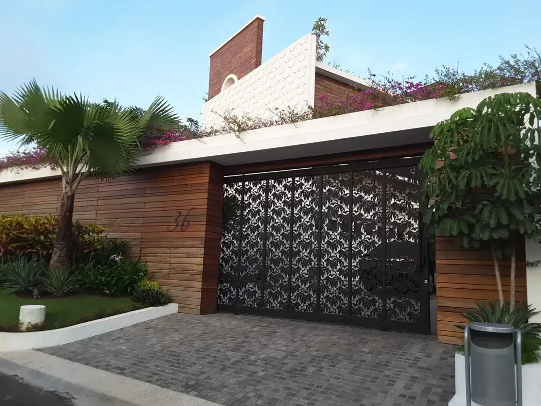 VILLA LUXURY FULLY FURNISHED LOKASI PREMIUM UNGASAN - Image 1 of 10