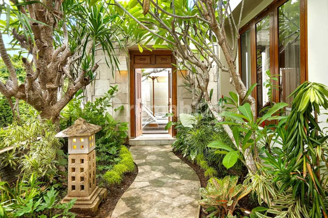 Vila, Jual, Second Jimbaran 208m2, 180m2, Imb - Image 2 of 4