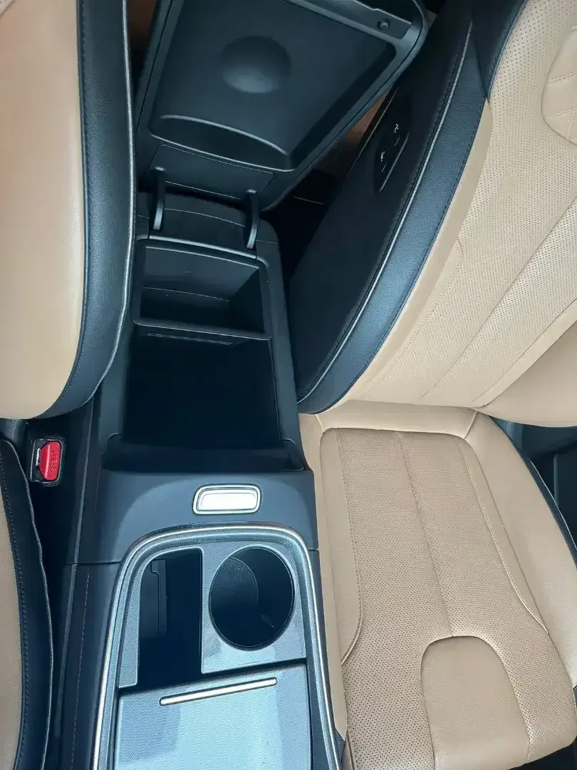 Hyundai grand santafe 2022 hitam matic - Image 7 of 9