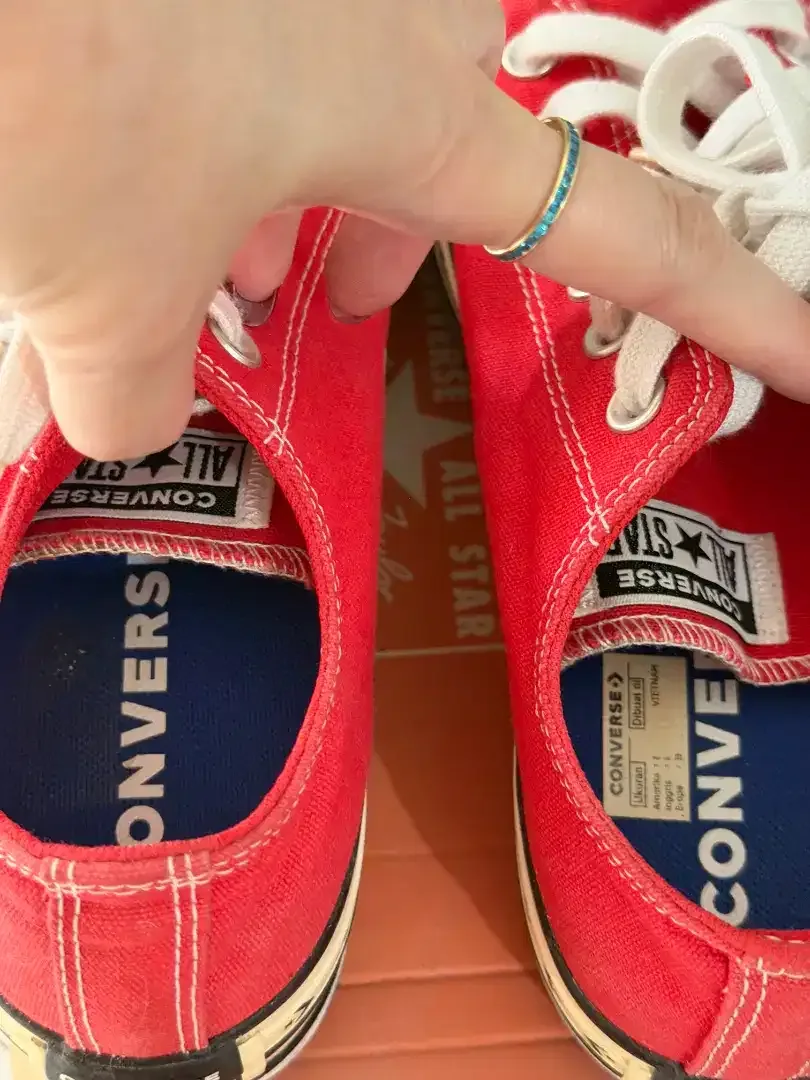 For Sale Preloved Seperti Baru Converse Size 39 - Image 6 of 10