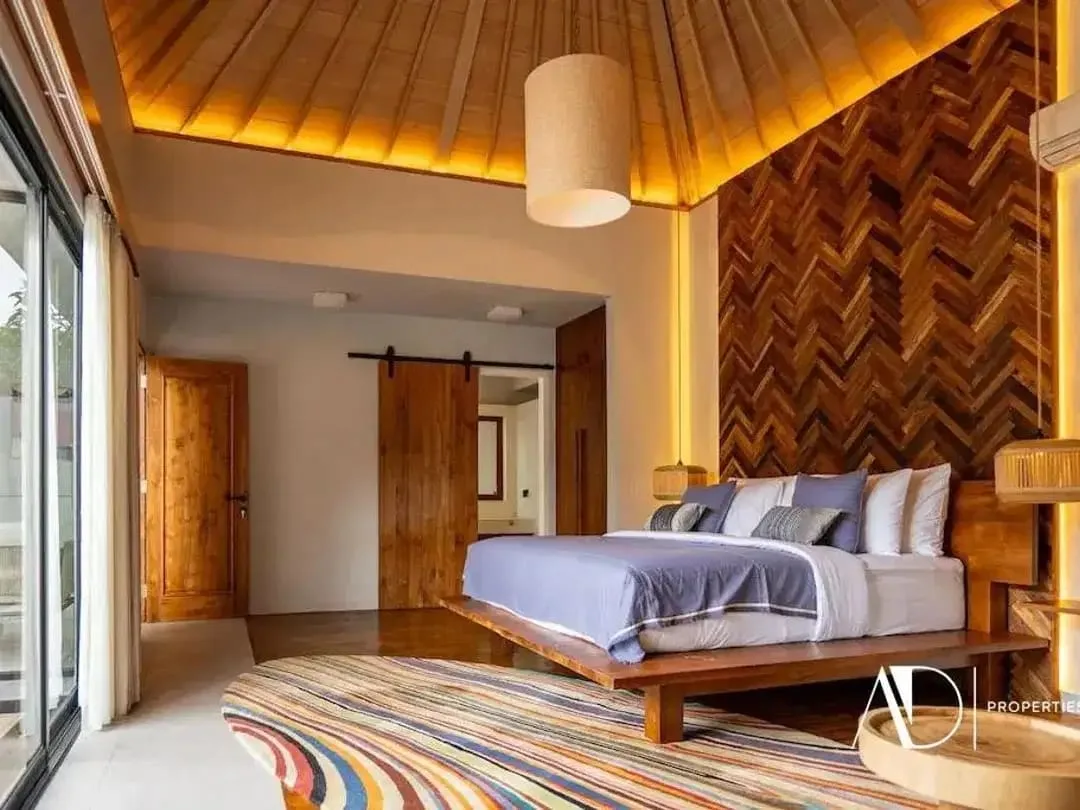 FREEHOLD/LEASEHOLD | FULLY FURNISHED 2-BEDROOM VILLA IN PRIME SEMINYAK - Image 9 of 10