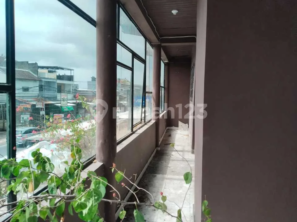 Dijual Ruko 3 Lantai di Denpasar Utara Ayani di Kawasan Perdaganagn Komersil, Cocok untuk Berbagai Usaha - Image 2 of 4