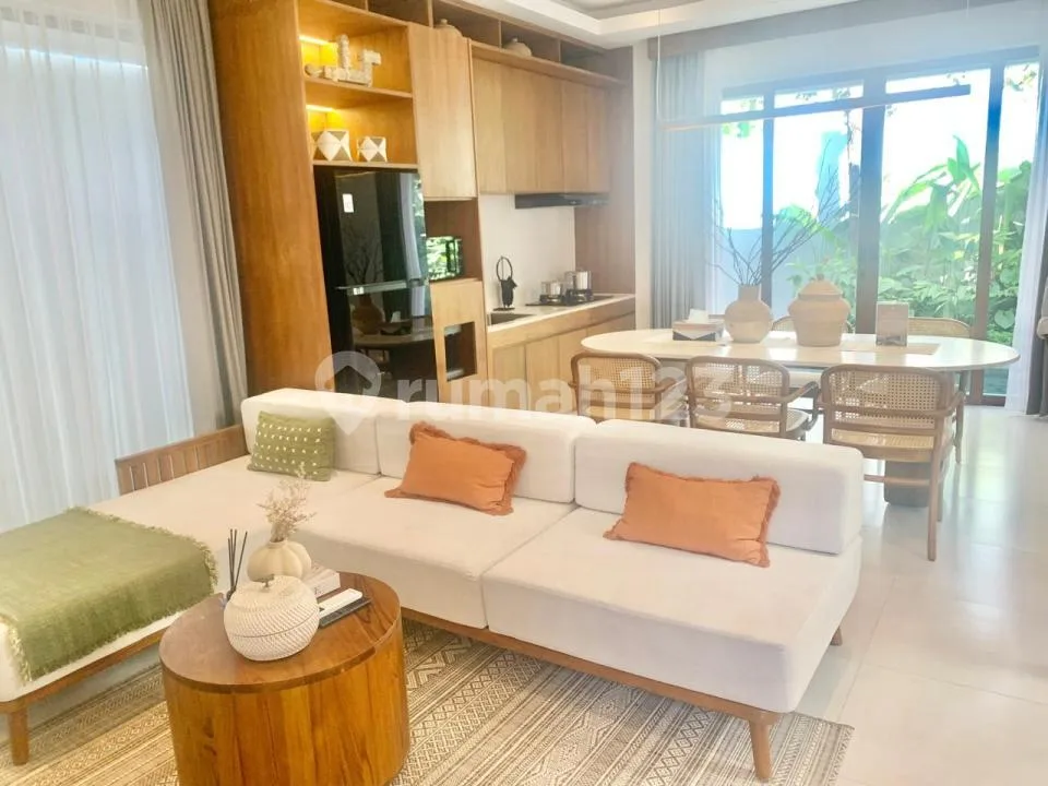 Dijual Rumah Mewah Modern Minimalis Furnished View Sawah di Sanur - Image 1 of 4