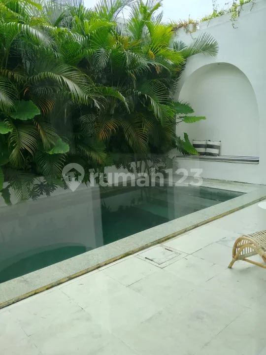 Villa 3 Kamar Full Furnished 15 Menit Pantai Batu Bolong V411 - Image 3 of 4