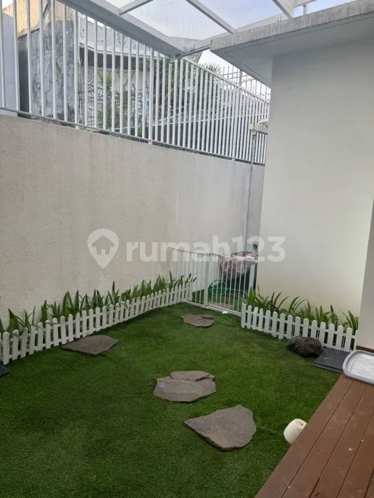 Elegant & Fully Furnished 3+1 Bedroom Home For Rent In Renon, Prime Denpasar Location - Image 2 of 4