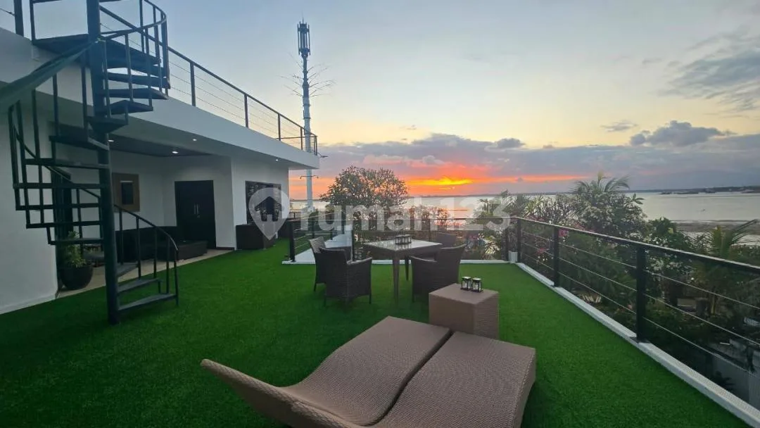Dijual Villa Beachfront / Los Pantai di Benoa, Nusa Dua - Image 1 of 4
