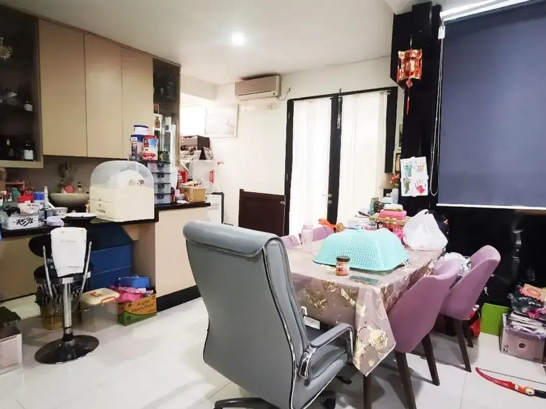 Rumah Mewah 5 Kamar Tidur Dijual di Sunset Road, Kuta Area - Image 2 of 5