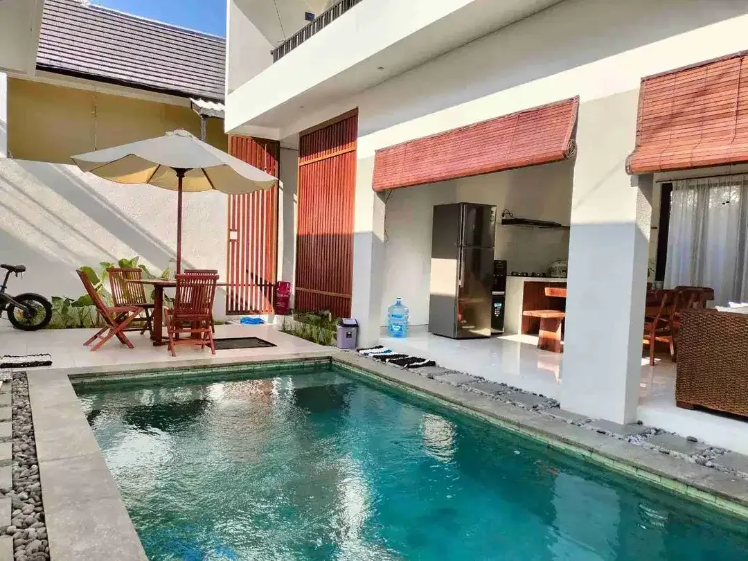 Villa Modern Tropis Bali Arum Jimbaran Bali - Image 1 of 10