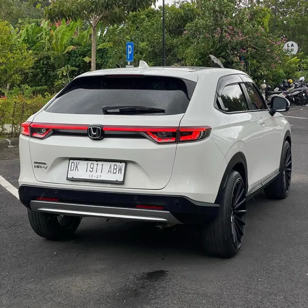 Honda HRV SE CVT 1.5 AT - 2022 - Image 6 of 9