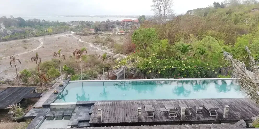 VILLA FOR SALE WITH JIMBARAN BAY & AIRPORT VIEW - Image 1 of 9