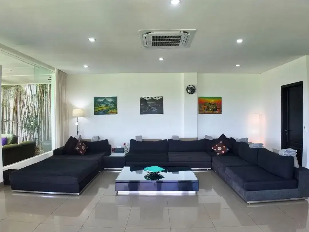 Rare Cliffside Villa in Jimbaran with Panoramic Ocean Views - Image 5 of 10
