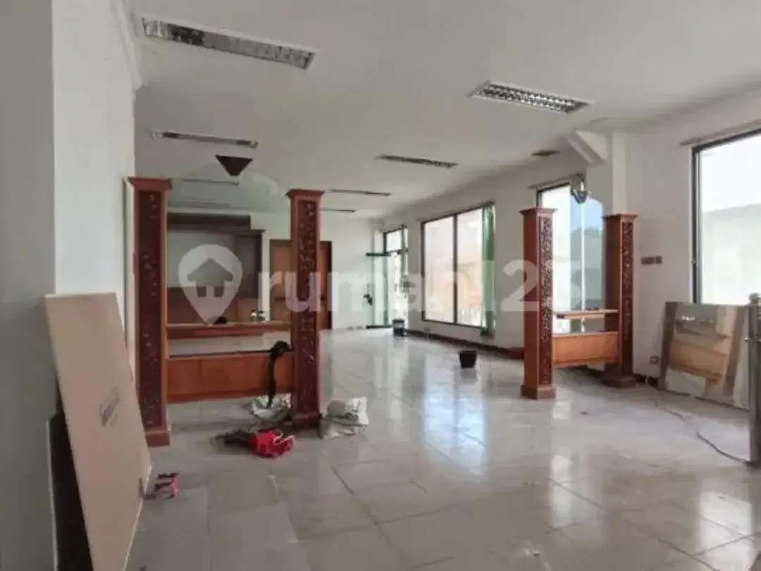 2 Gedung Kantor Siap Pakai Bypass Ngurah Rai Sanur, Lt10are Lb1.392m², HGB S/D 2047, Rp 35 Miliar - Image 2 of 10