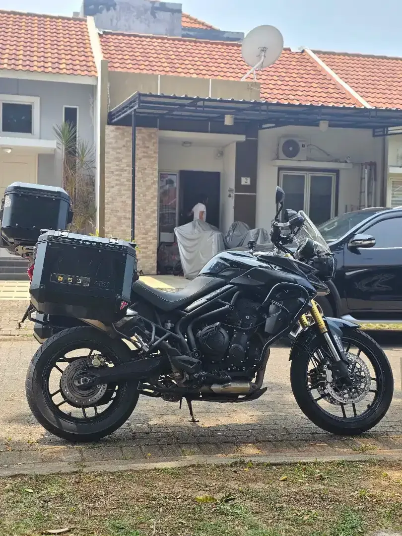 Triumph Tiger 800 2014, Full OHLINS, like new, no PR - Image 6 of 10