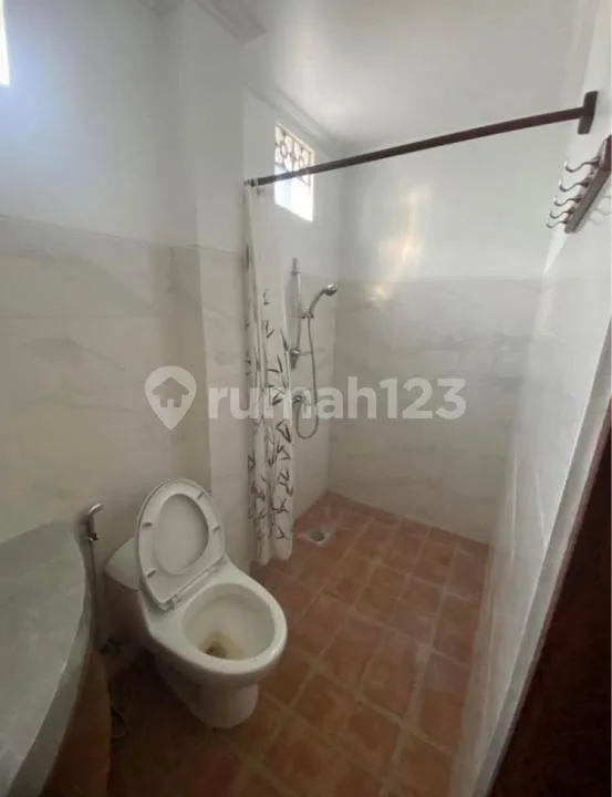 K892 Sewa Rumah Semi Villa Jalan Gunung Salak Kerobokan Kuta Badung Bali Dekat Denpasar Seminyak Canggu Dalung - Image 4 of 4