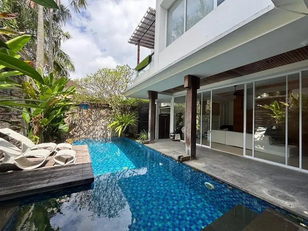 VILLA MEWAH DI KOMPLEK KUTA FAMILY KEROBOKAN - Image 2 of 10