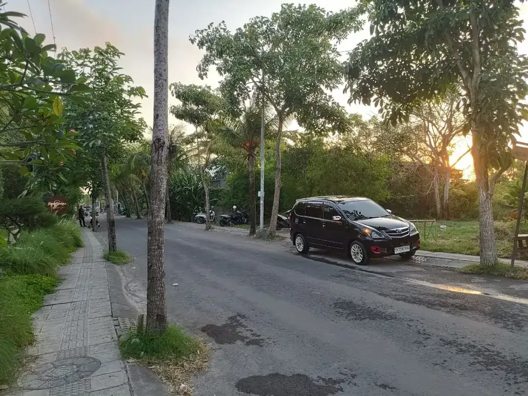 Dijual tanah di jalan utama pantai pererenan canggu. - Image 4 of 10