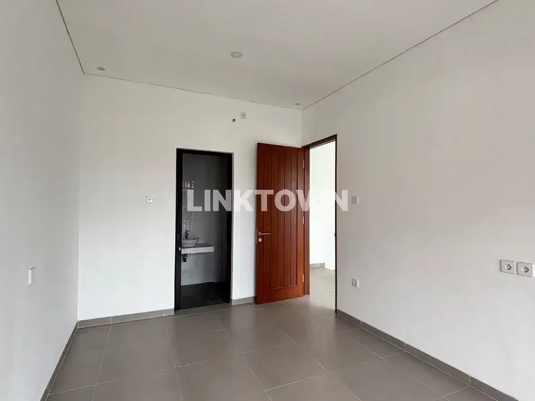 Dijual rumah modern tropis siap huni lokasi sangat strategis terletak di Jalan Saridana, Denpasar - Image 9 of 9