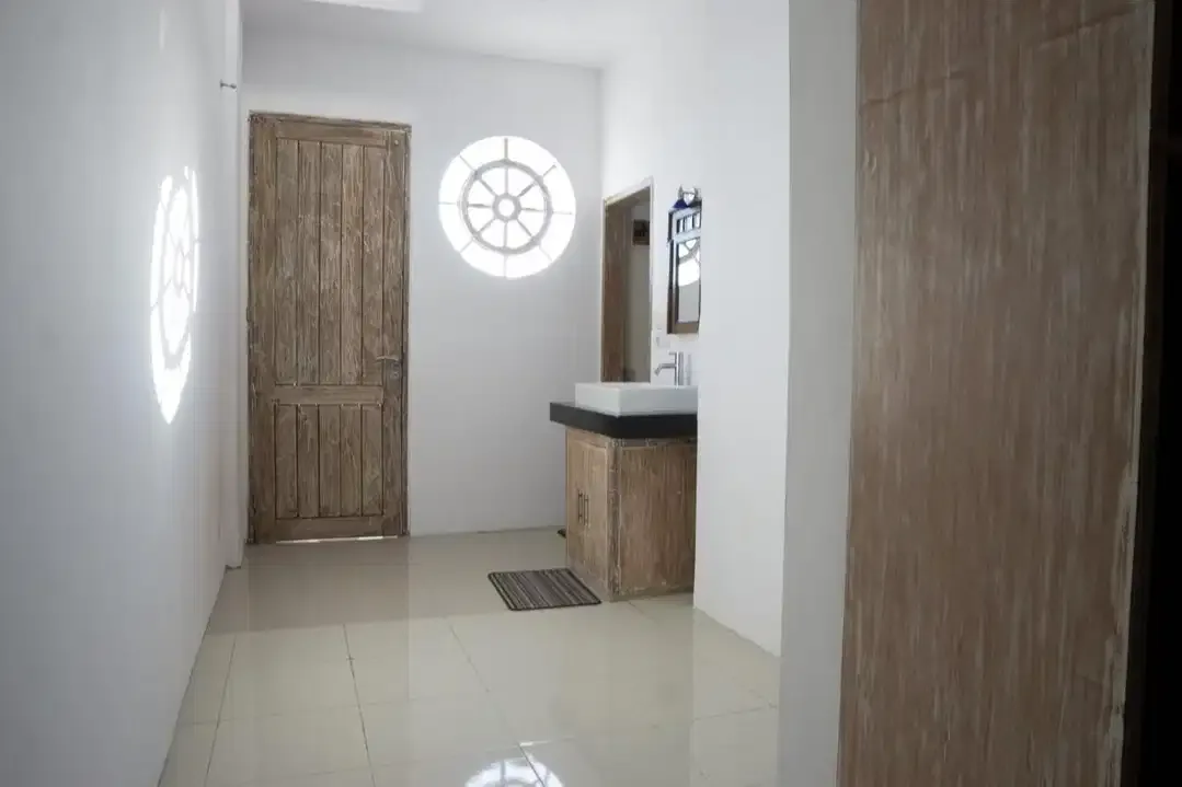 Dijual Apartement 4 Lantai Lokasi Bidadari Seminyak - Image 8 of 10