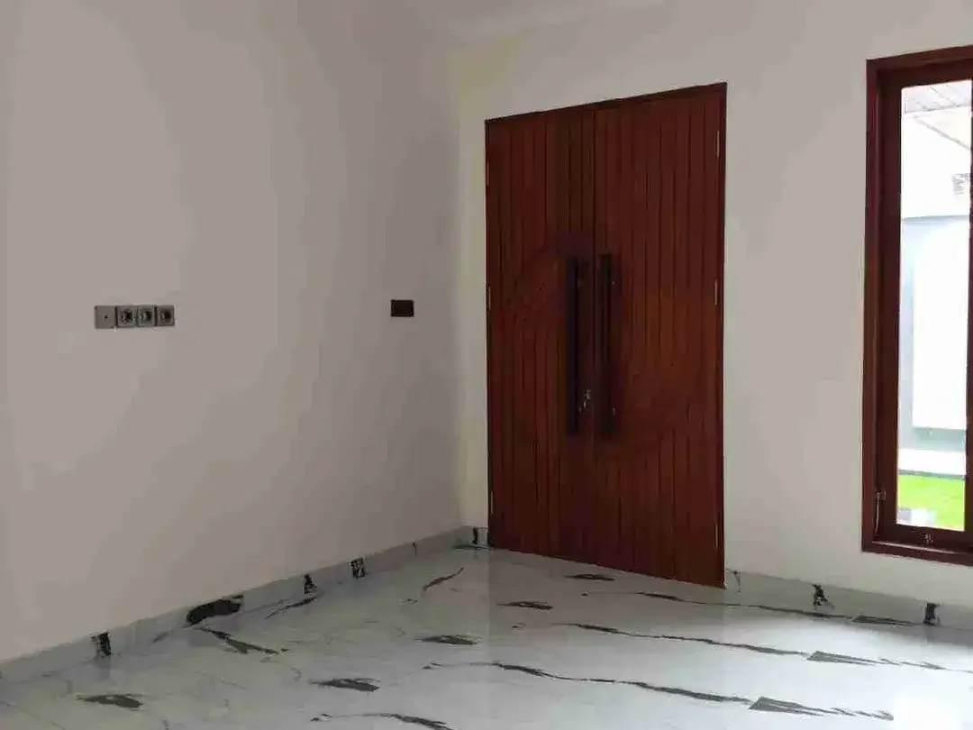 For Sale Rumah Mewah Baru Gress Strategis Gn Andakasa Gatsu Barat - Image 7 of 10