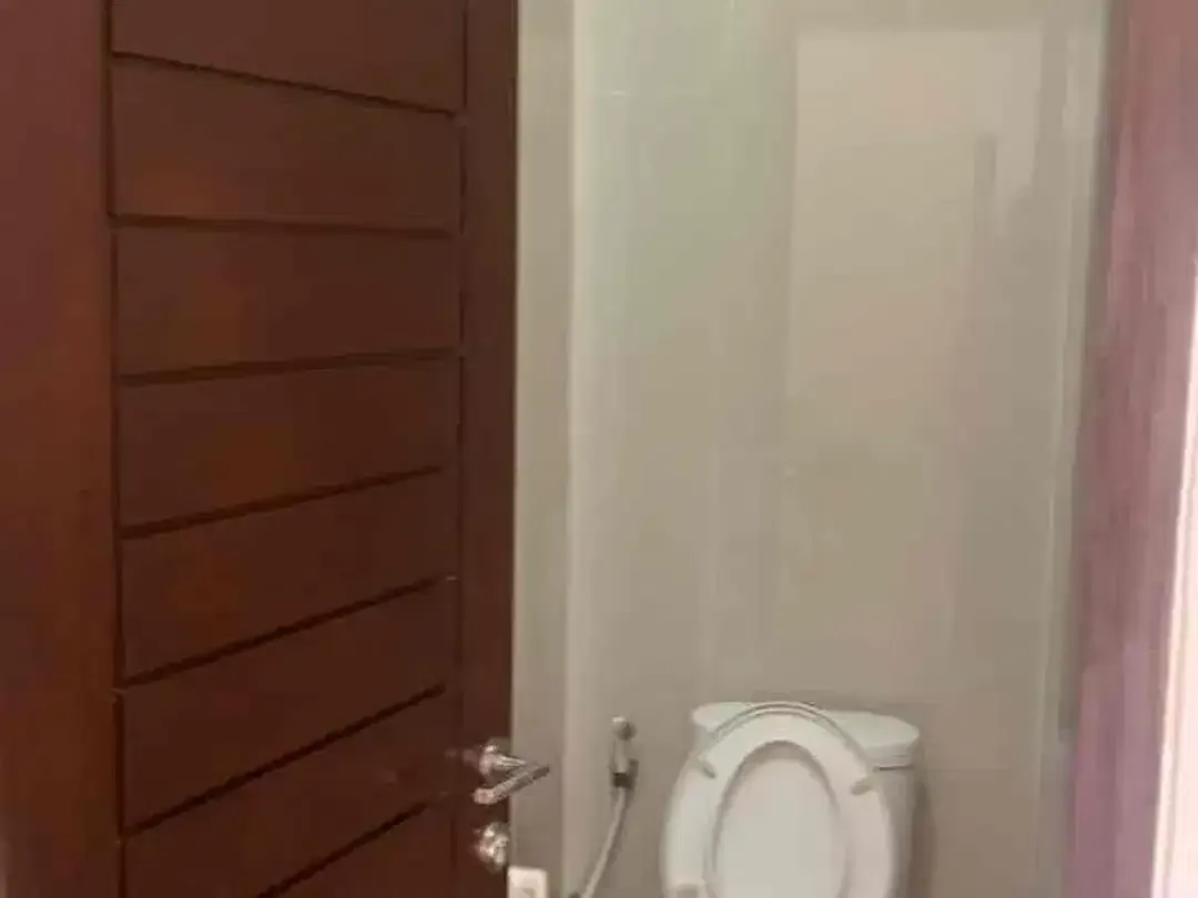 Dijual villa lantai 3 sangat strategis 
Lokasi taman griya jimbaran - Image 10 of 10