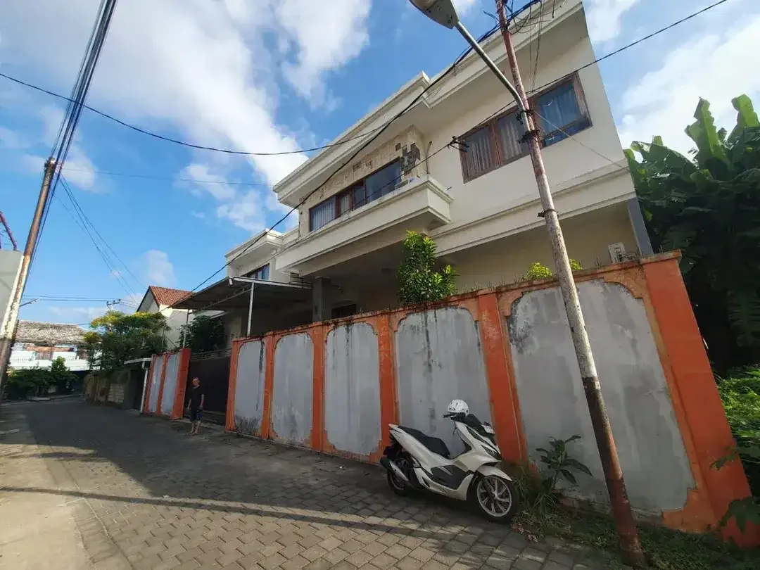 Di Jual Rumah Lantai 2 - Lokasi Pulau Misol, Denpasar - Image 1 of 10