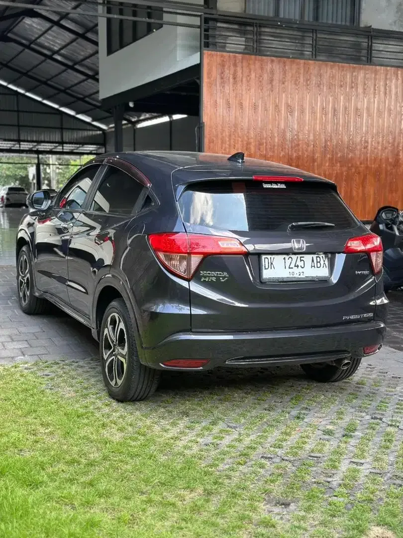 HRV PRESTIGE 2015 MATIC SUNROOF LOW KM ISTIMEWA - Image 4 of 10