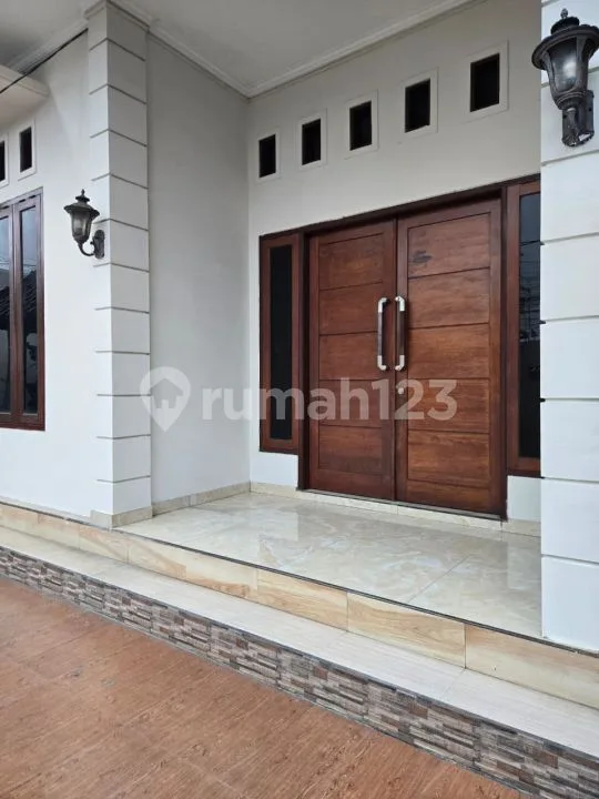 Rumah Besar Cocok untuk Kantor di Teuku Umar Denpasar - Image 2 of 4